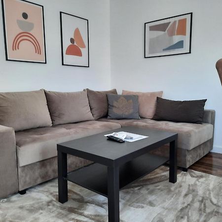 Divizija Lux Apartments Белград Номер фото